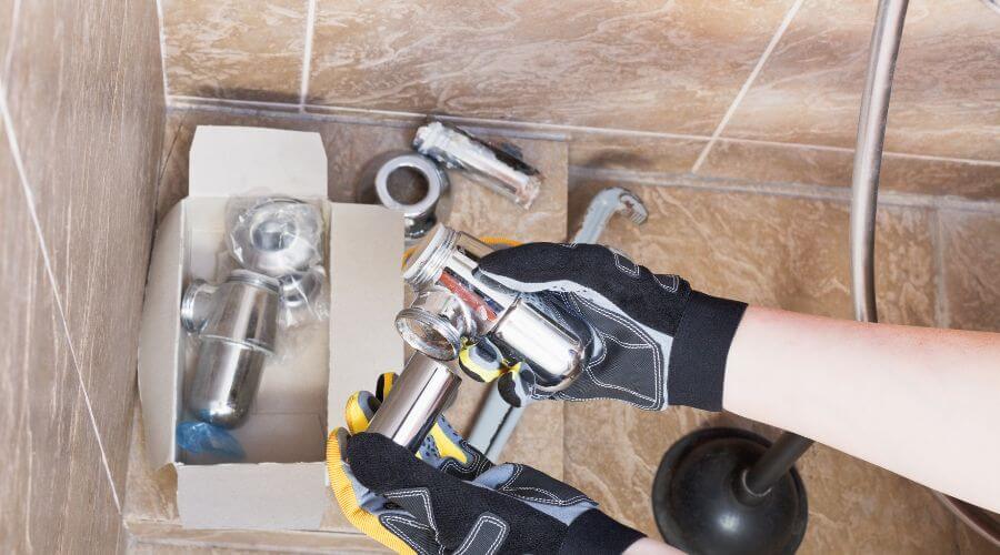 Expert Emergency Roof Repairs services in Suttons Bay, MI